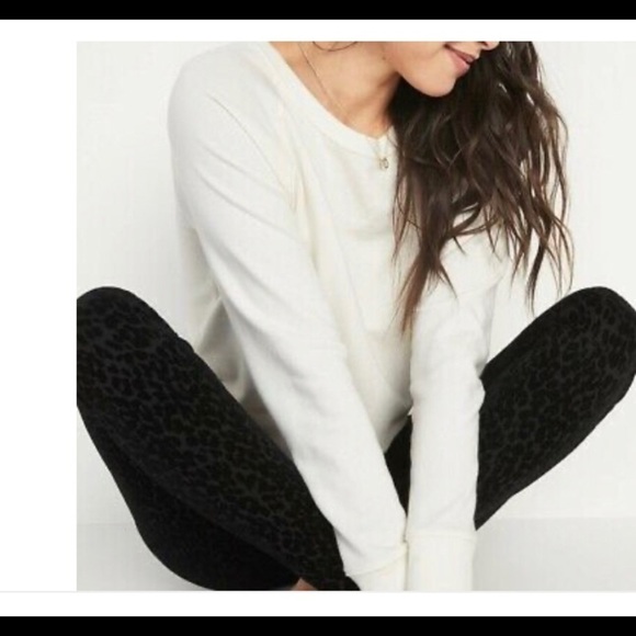 Old Navy Stevie High Rise Black Flocked Leopard leggings - Picture 1 of 17